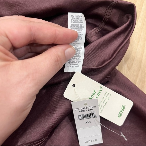 Aerie High Rise Chill Play Move Metallic Leggings - Picture 5 of 9